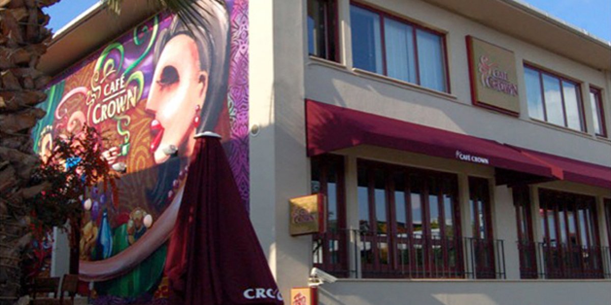 Cafe Crown